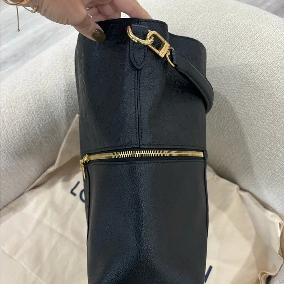 Authentic Louis Vuitton NEW MELIE Empreinte black with 2 straps discontinued